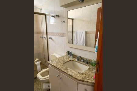 Apartamento à venda com 200m², 4 quartos e 3 vagasBanheiro 3