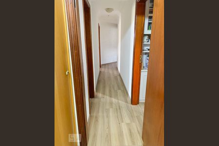 Apartamento à venda com 200m², 4 quartos e 3 vagasCloset