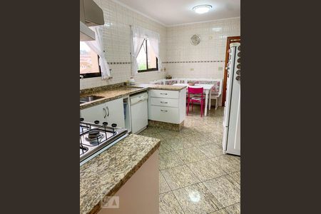 Apartamento à venda com 200m², 4 quartos e 3 vagasCozinha