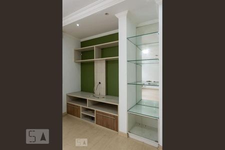 Apartamento à venda com 105m², 2 quartos e 1 vaga Apartamento à venda com 105m², 2 quartos e 1 vagaSala