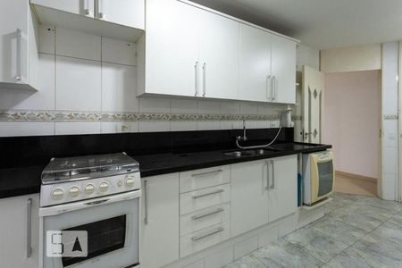 Apartamento à venda com 105m², 2 quartos e 1 vaga Apartamento à venda com 105m², 2 quartos e 1 vagaCozinha