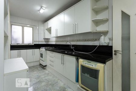 Apartamento à venda com 105m², 2 quartos e 1 vaga Apartamento à venda com 105m², 2 quartos e 1 vagaCozinha