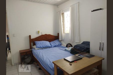 Casa à venda com 400m², 4 quartos e 6 vagas Casa à venda com 400m², 4 quartos e 6 vagasQuarto