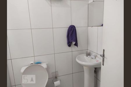 Casa à venda com 400m², 4 quartos e 6 vagas Casa à venda com 400m², 4 quartos e 6 vagasBanheiro