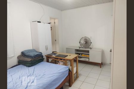 Casa à venda com 400m², 4 quartos e 6 vagas Casa à venda com 400m², 4 quartos e 6 vagasQuarto