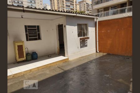 Casa à venda com 400m², 4 quartos e 6 vagas Casa à venda com 400m², 4 quartos e 6 vagasQuintal