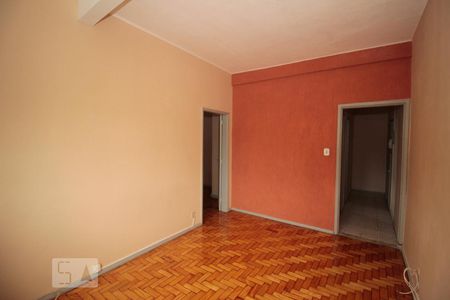 Sala de apartamento para alugar com 1 quarto, 45m² em Piedade, Rio de Janeiro