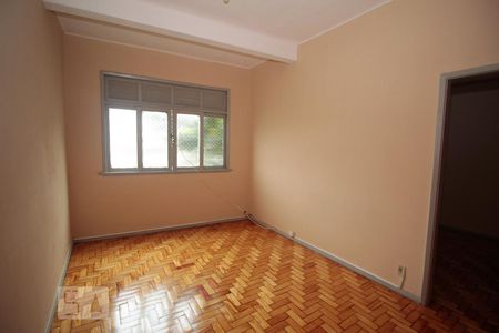 Sala de apartamento para alugar com 1 quarto, 45m² em Piedade, Rio de Janeiro