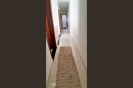 Corredot de casa à venda com 4 quartos, 180m² em Parque São Domingos, São Paulo