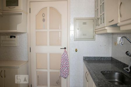 Apartamento para alugar com 58m², 2 quartos e 1 vaga Apartamento para alugar com 58m², 2 quartos e 1 vagaCozinha