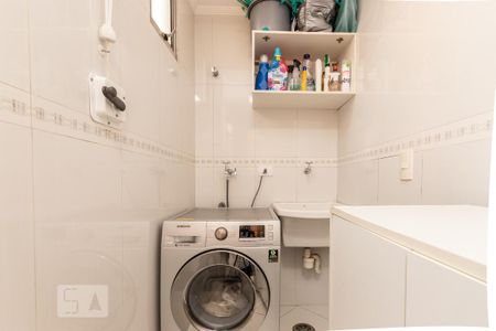 Apartamento à venda com 79m², 3 quartos e 1 vaga Apartamento à venda com 79m², 3 quartos e 1 vagaÁrea de serviço