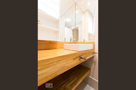 Apartamento para alugar com 168m², 4 quartos e 3 vagasLavabo