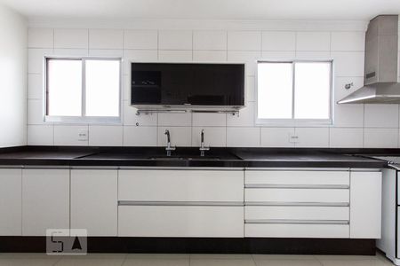 Apartamento para alugar com 168m², 4 quartos e 3 vagasCozinha