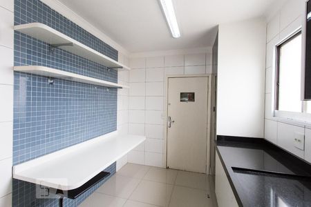 Apartamento para alugar com 168m², 4 quartos e 3 vagasCozinha