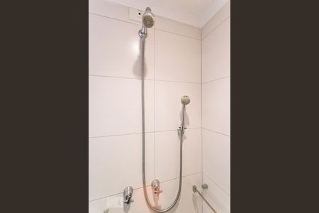 Apartamento para alugar com 168m², 4 quartos e 3 vagasChuveiro