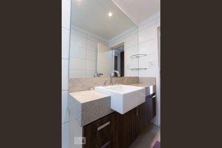 Apartamento para alugar com 168m², 4 quartos e 3 vagasBanheiro da Suíte 2