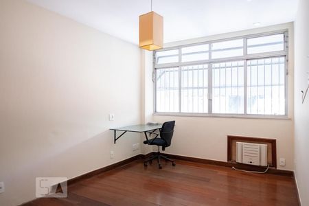 Apartamento para alugar com 163m², 4 quartos e 2 vagasQuarto 3