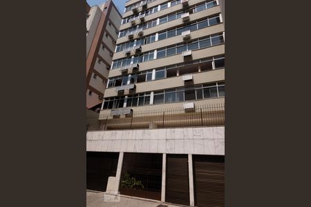 Apartamento para alugar com 163m², 4 quartos e 2 vagasFachada