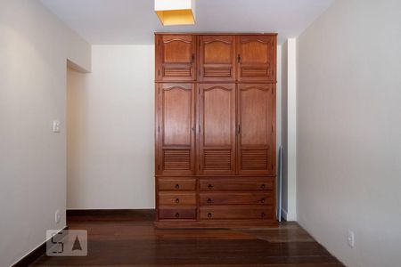 Apartamento para alugar com 163m², 4 quartos e 2 vagasQuarto 3