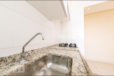 Cozinha de apartamento para alugar com 2 quartos, 60m² em João Pinheiro, Belo Horizonte