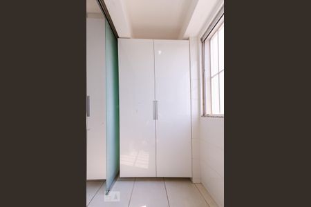 Área de Serviço de apartamento para alugar com 2 quartos, 60m² em João Pinheiro, Belo Horizonte