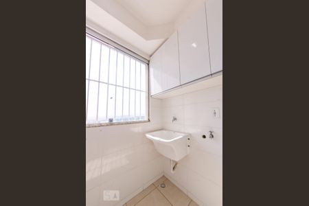Área de Serviço de apartamento para alugar com 2 quartos, 60m² em João Pinheiro, Belo Horizonte