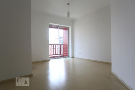 Sala de apartamento para alugar com 3 quartos, 70m² em Jardim Ester, São Paulo