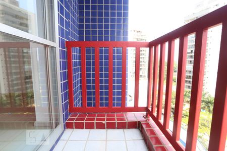 Sacada de apartamento para alugar com 3 quartos, 70m² em Jardim Ester, São Paulo