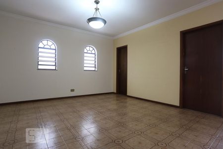 Sala  de casa para alugar com 3 quartos, 200m² em Jardim das Vertentes, São Paulo