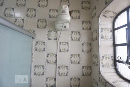 Casa para alugar com 200m², 3 quartos e 4 vagasBanheiro - Chuveiro