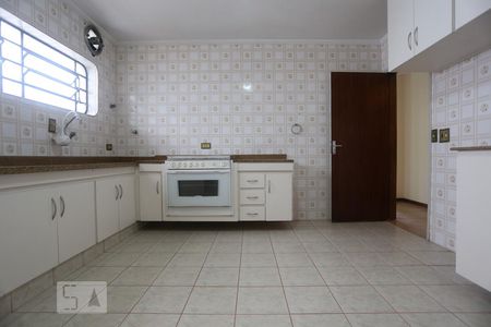 Casa para alugar com 200m², 3 quartos e 4 vagasCozinha