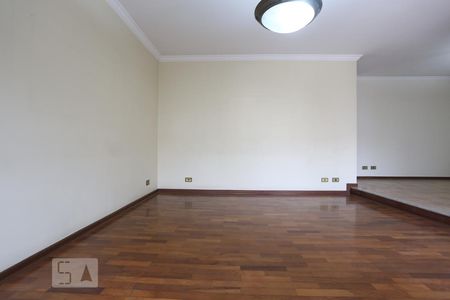 Sala  de casa para alugar com 3 quartos, 200m² em Jardim das Vertentes, São Paulo