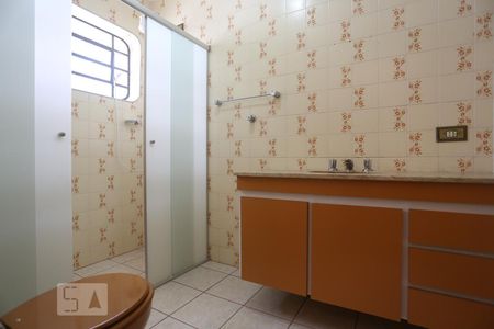 Casa para alugar com 200m², 3 quartos e 4 vagasBanheiro da Suíte