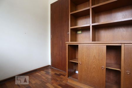 Escritório de casa para alugar com 3 quartos, 200m² em Jardim das Vertentes, São Paulo