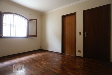 Casa para alugar com 200m², 3 quartos e 4 vagasSuíte