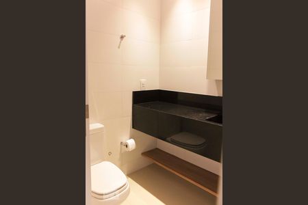 Banheiro de apartamento para alugar com 1 quarto, 54m² em Centro, Florianópolis