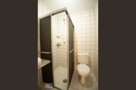 banheiro de apartamento para alugar com 2 quartos, 55m² em Jardim Miranda, Campinas