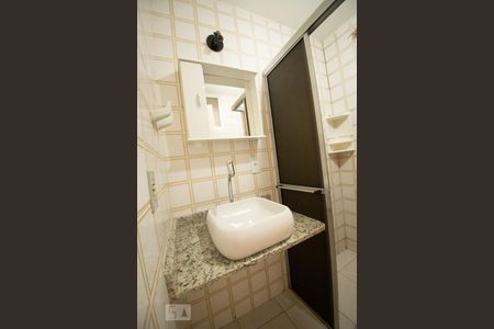 banheiro de apartamento para alugar com 2 quartos, 55m² em Jardim Miranda, Campinas