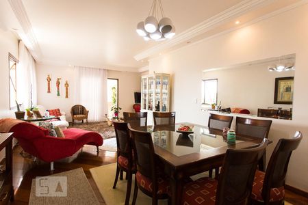 Sala de apartamento à venda com 4 quartos, 130m² em Vila Carrão, São Paulo