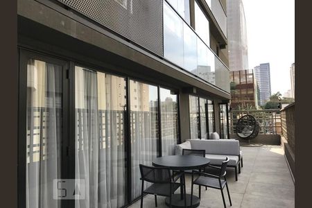 Studio à venda com 40m², 1 quarto e 1 vagaVaranda