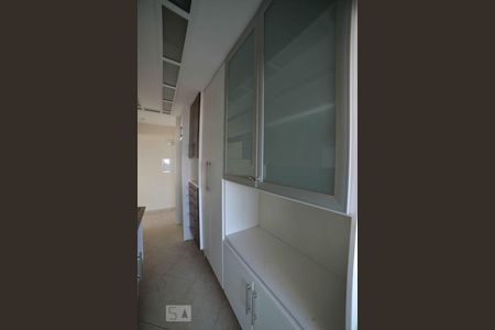 Apartamento à venda com 92m², 2 quartos e 2 vagasCozinha