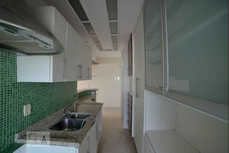 Apartamento à venda com 92m², 2 quartos e 2 vagasCozinha