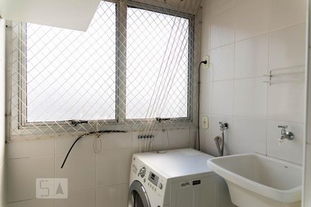Apartamento para alugar com 70m², 3 quartos e 1 vagaÁrea de Serviço