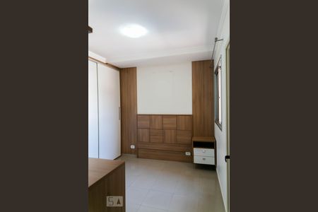 Apartamento para alugar com 70m², 3 quartos e 1 vagaSuíte