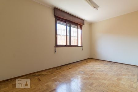 Dormitório de casa para alugar com 4 quartos, 150m² em Jardim Itu-sabará, Porto Alegre