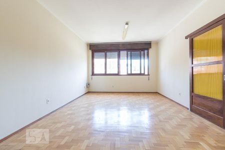 Sala de casa para alugar com 4 quartos, 150m² em Jardim Itu-sabará, Porto Alegre