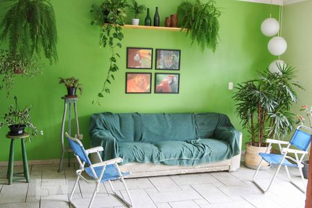 Sala de Estar de casa à venda com 4 quartos, 320m² em Vila Ivone, São Paulo