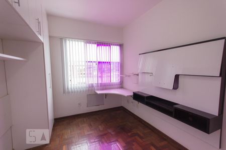 Apartamento à venda com 76m², 2 quartos e 1 vagaQuarto 2