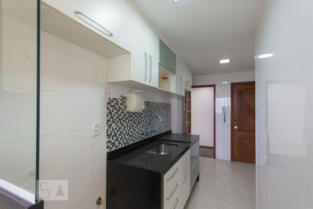 Apartamento à venda com 76m², 2 quartos e 1 vagaCozinha e Área de Serviço