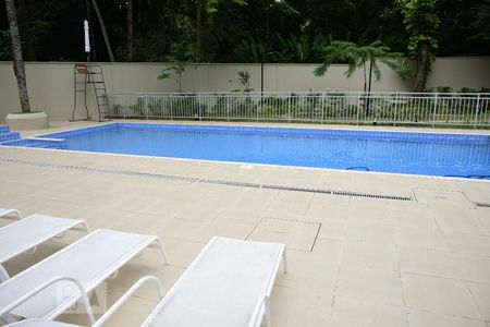 Apartamento para alugar com 50m², 2 quartos e sem vagaÁrea comum - Piscina